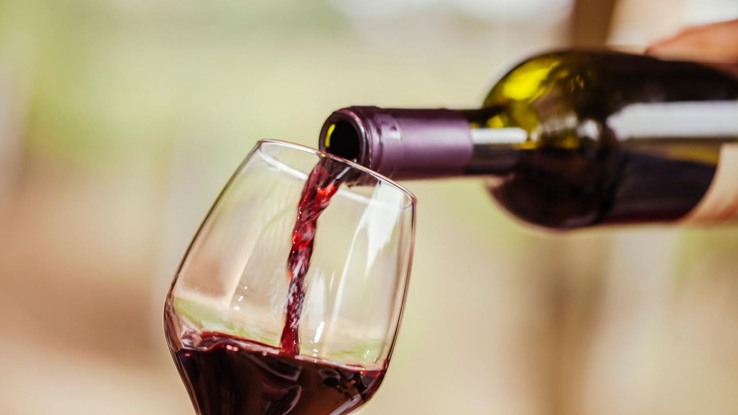 Vin och lagstiftning: Ålder, skatt och tillstånd vid hemleverans